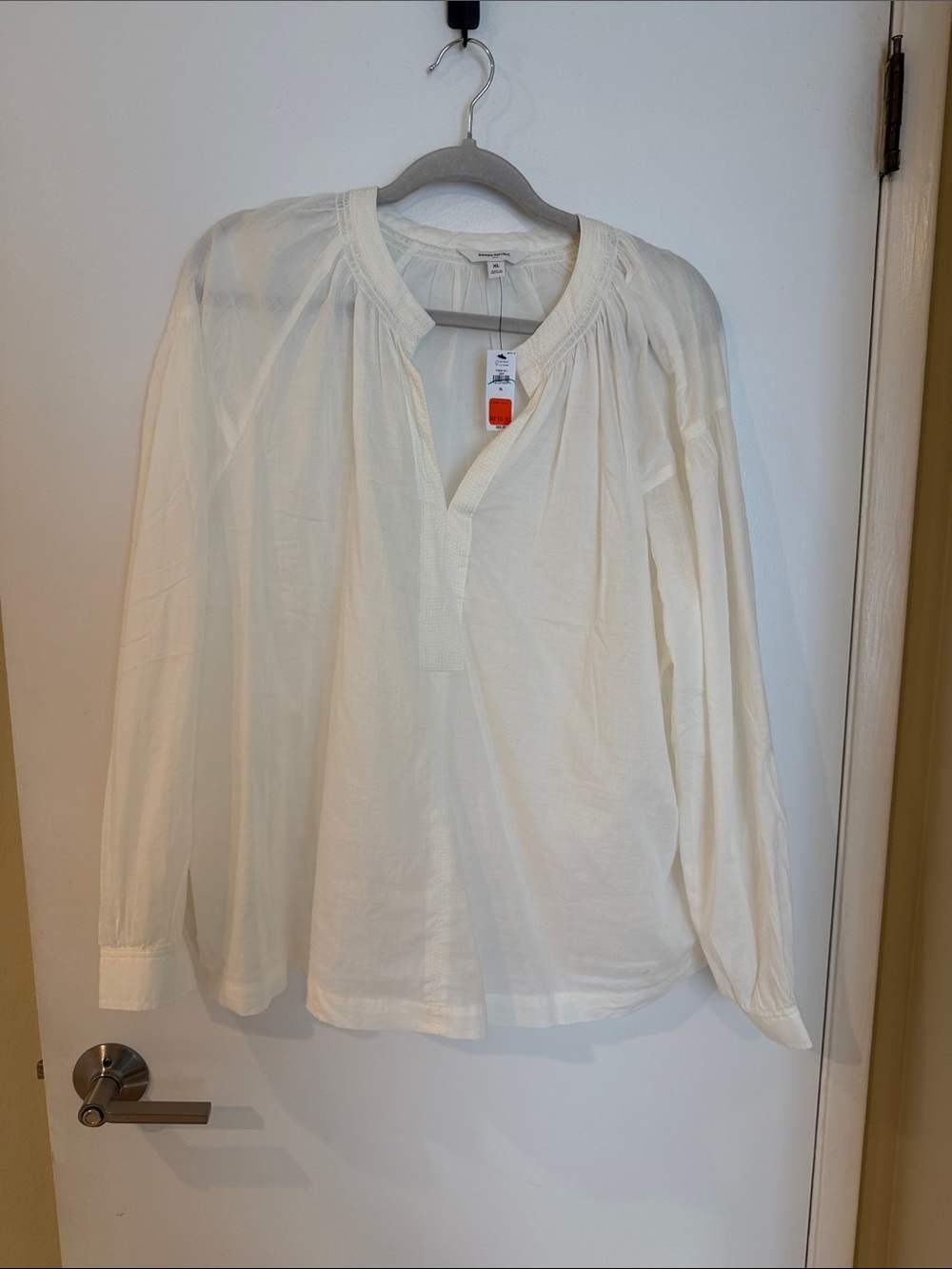 NEW BANANA REPUBLIC Women's Cream Peasant Blouse - Lightweight Long Sleeve Shirt